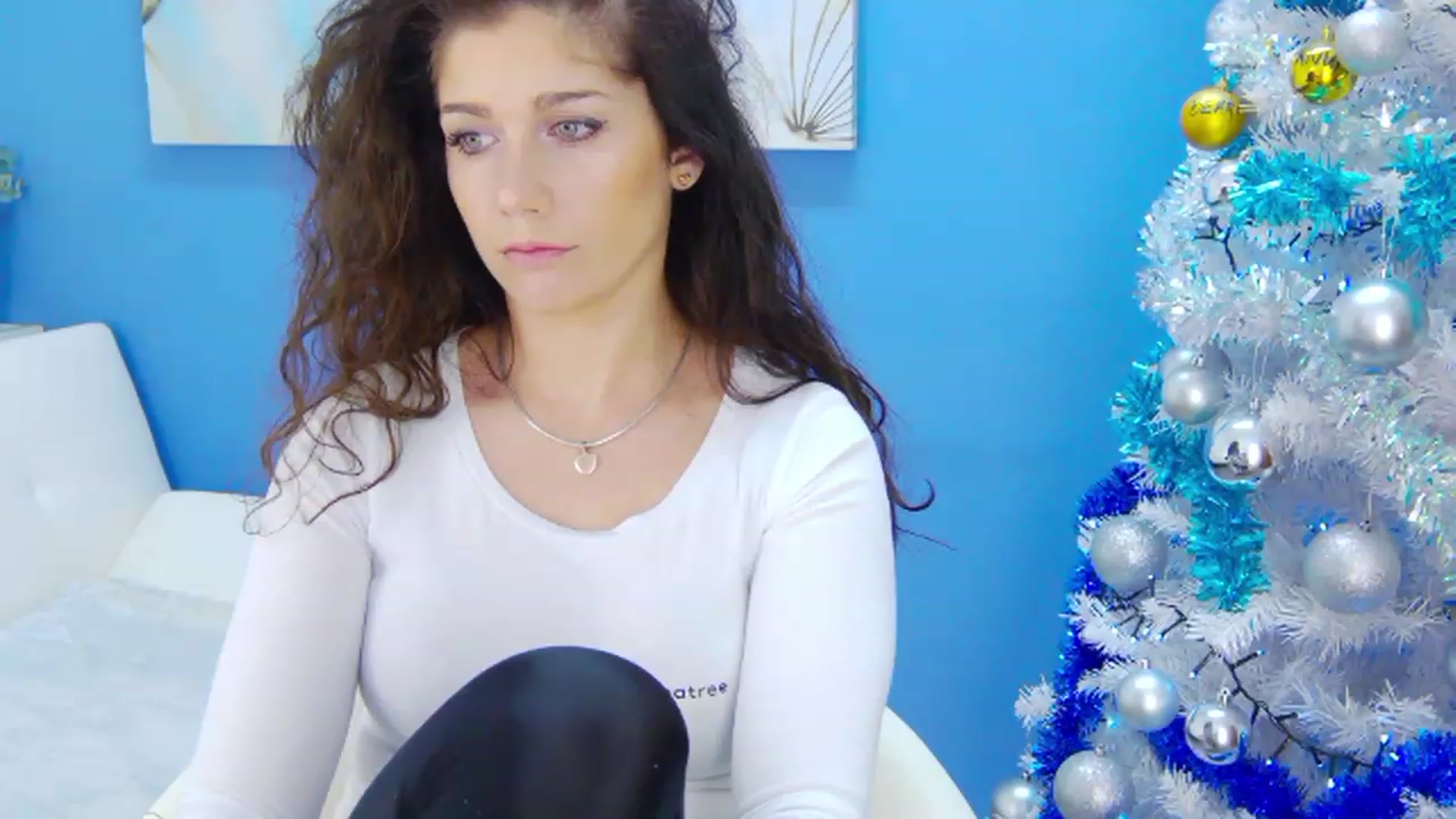 Gallery image thumbnail from Squirrel_MFC's myfreecams stream on, 12/11/2022, 23:08 image 8 of 20