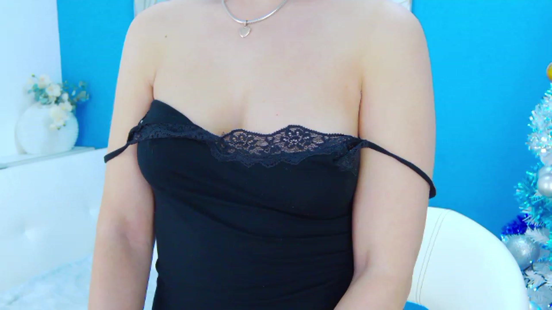 Gallery image thumbnail from Squirrel_MFC's myfreecams stream on, 12/12/2022, 22:11 image 11 of 20