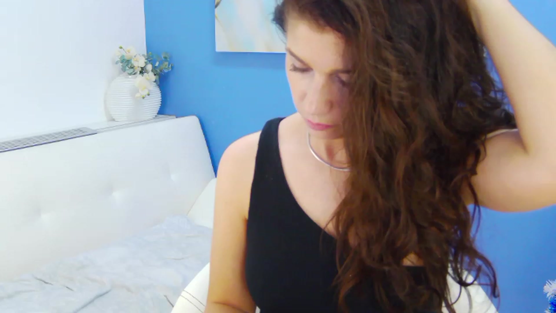 Gallery image thumbnail from Squirrel_MFC's myfreecams stream on, 12/12/2022, 23:26 image 15 of 20