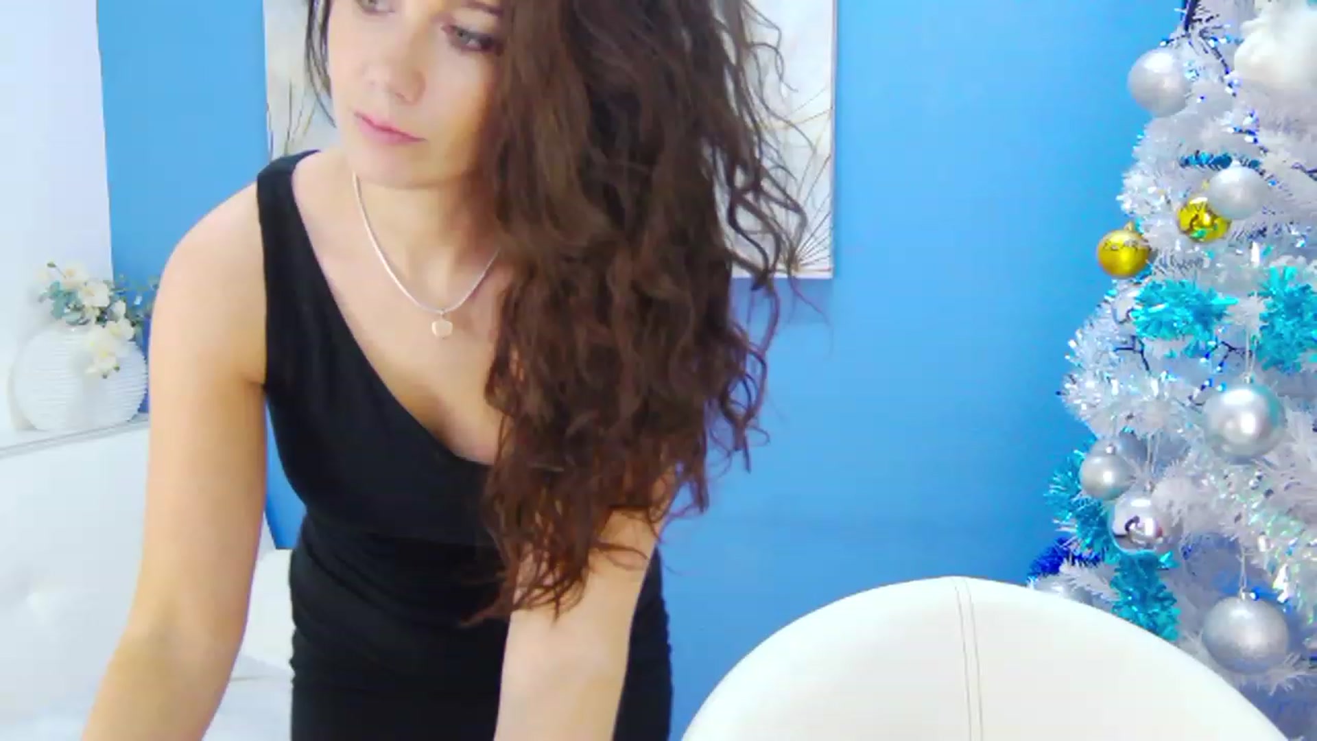 Gallery image thumbnail from Squirrel_MFC's myfreecams stream on, 12/12/2022, 23:26 image 8 of 20