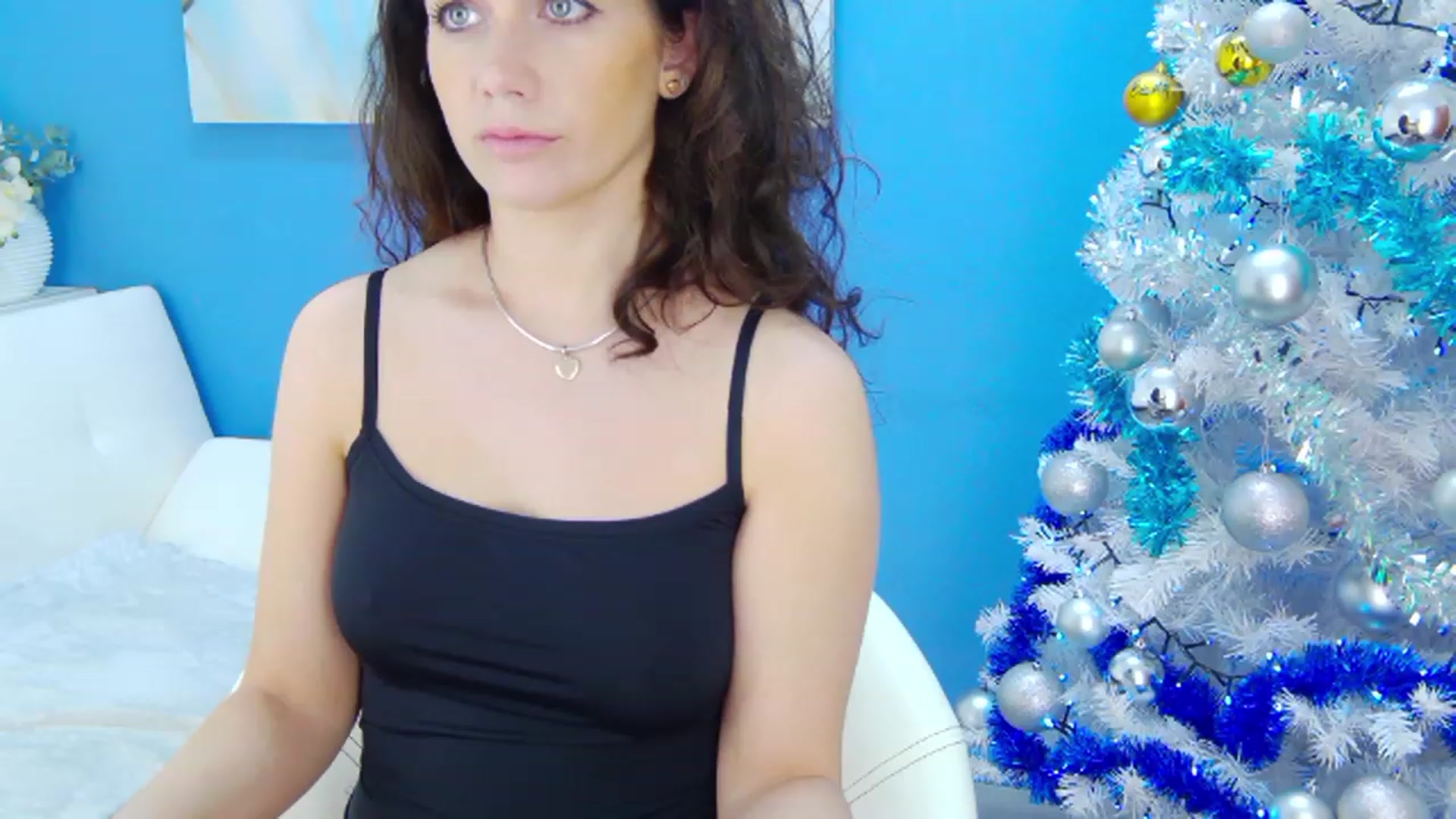 Gallery image thumbnail from Squirrel_MFC's myfreecams stream on, 12/15/2022, 02:25 image 5 of 20