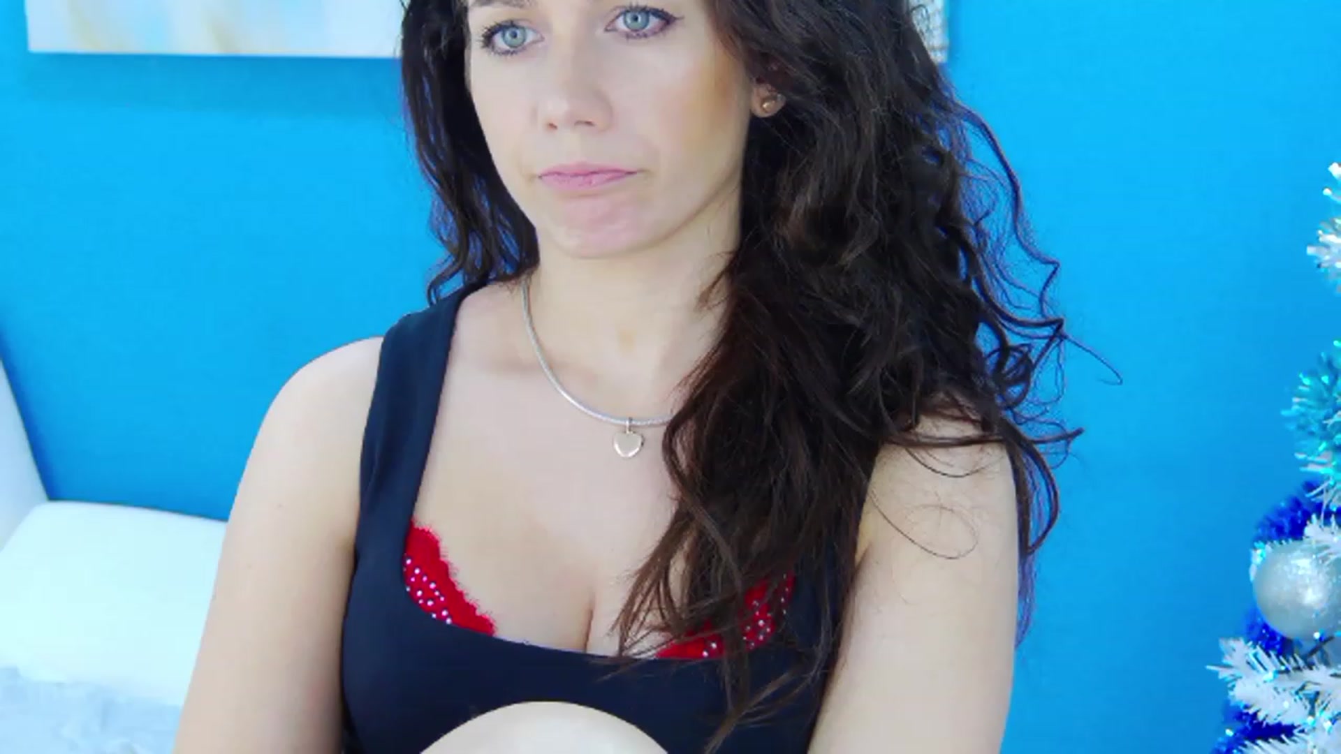Gallery image thumbnail from Squirrel_MFC's myfreecams stream on, 12/16/2022, 24:01 image 9 of 20