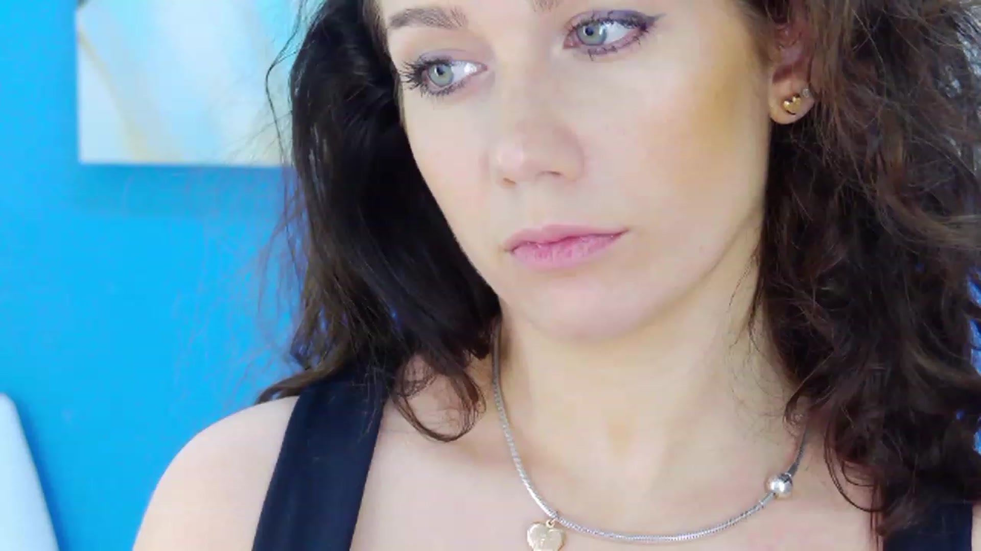Gallery image thumbnail from Squirrel_MFC's myfreecams stream on, 12/16/2022, 24:01 image 12 of 20