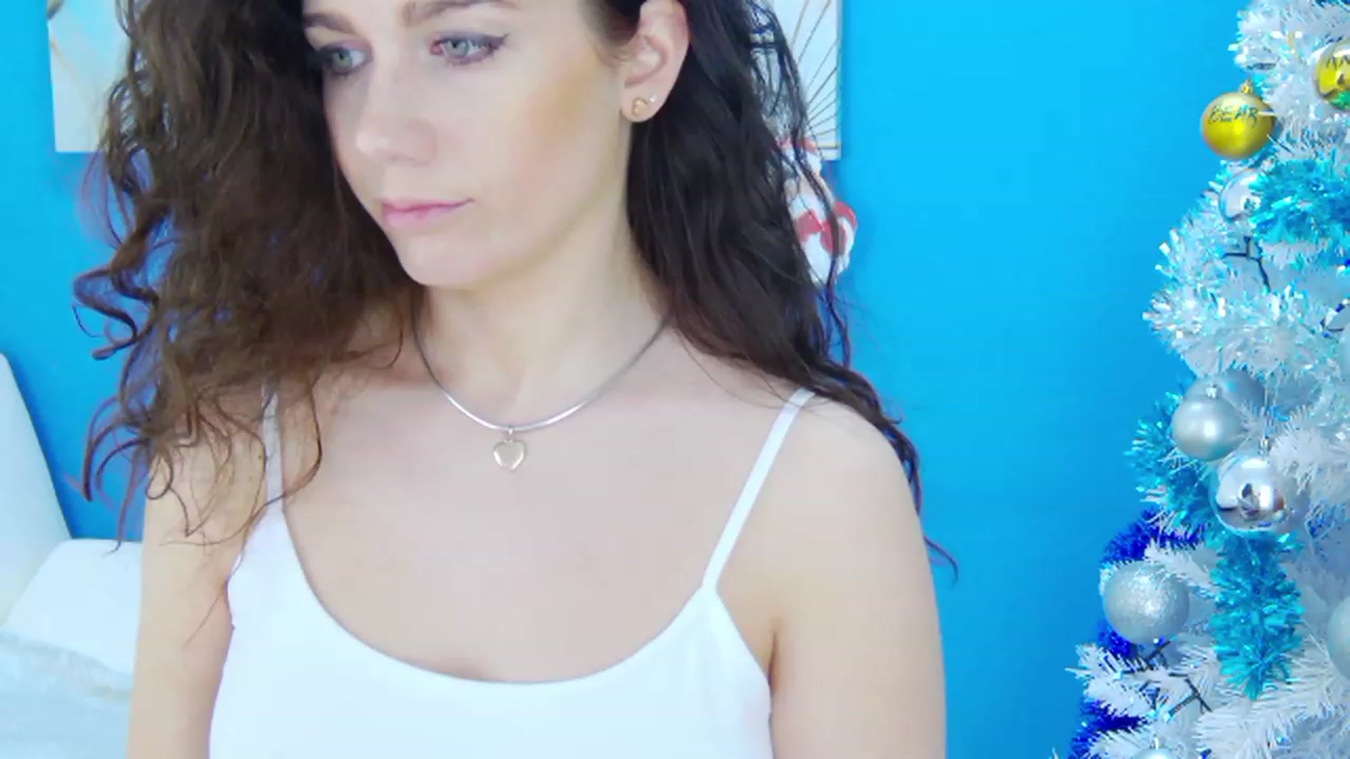 Gallery image thumbnail from Squirrel_MFC's myfreecams stream on, 12/17/2022, 23:37 image 19 of 20