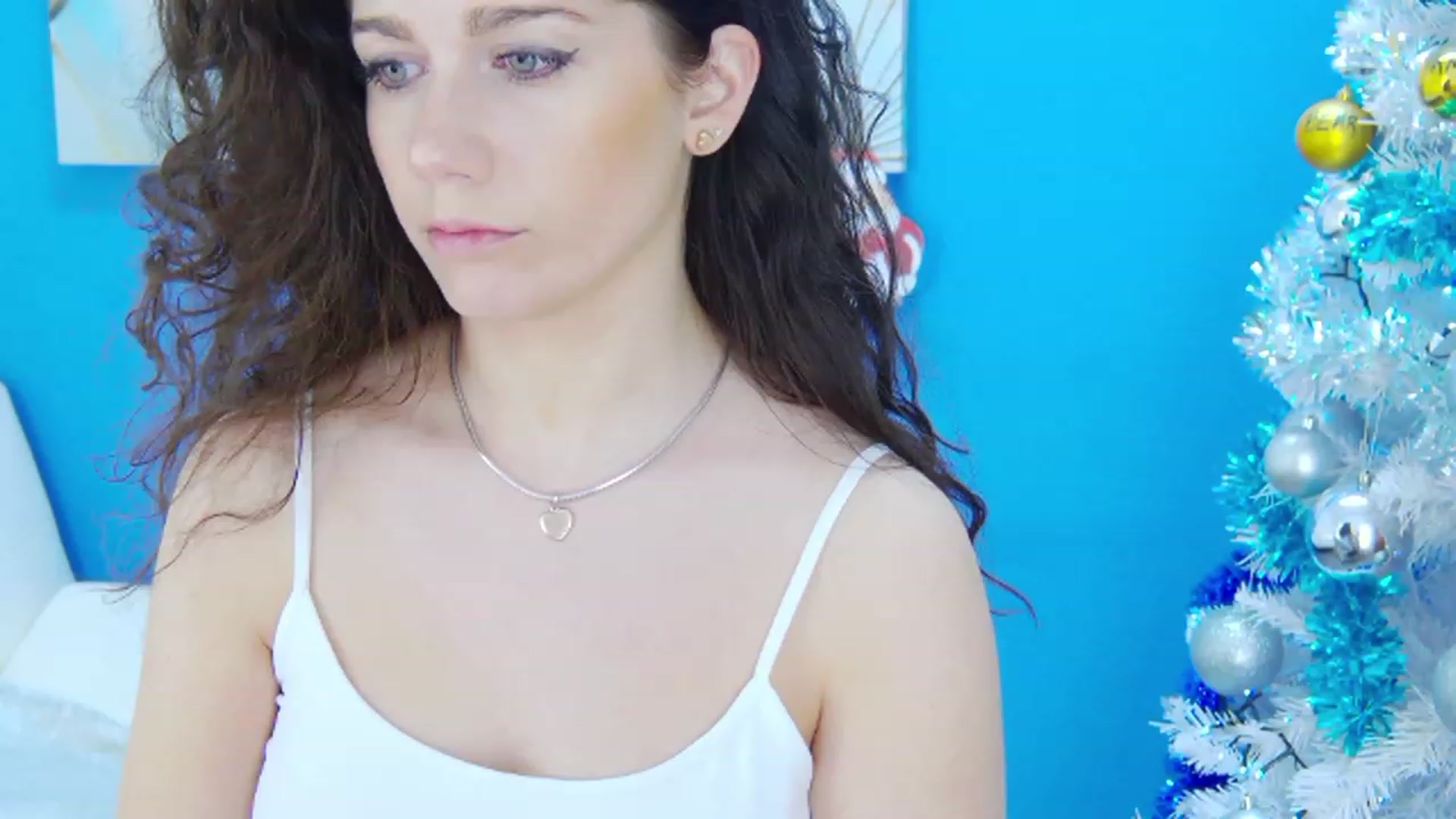 Gallery image thumbnail from Squirrel_MFC's myfreecams stream on, 12/17/2022, 23:37 image 14 of 20
