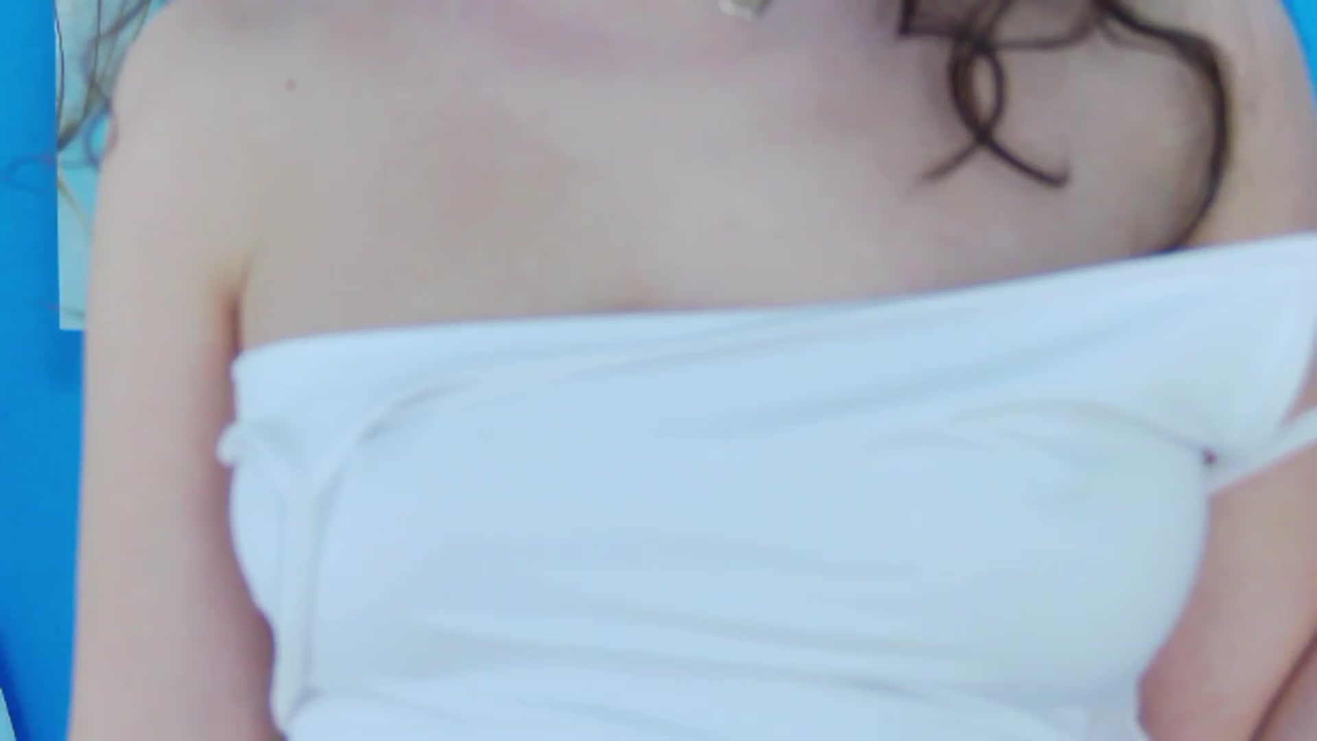 Gallery image thumbnail from Squirrel_MFC's myfreecams stream on, 12/17/2022, 23:37 image 4 of 20