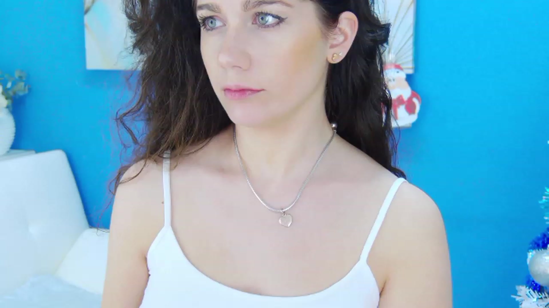 Gallery image thumbnail from Squirrel_MFC's myfreecams stream on, 12/18/2022, 24:47 image 3 of 20