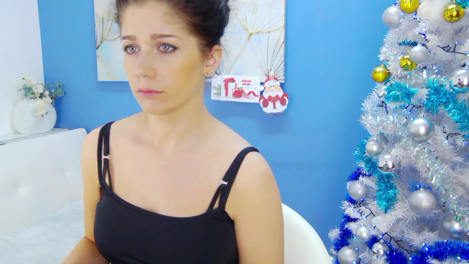 Gallery image thumbnail from Squirrel_MFC's myfreecams stream on, 12/20/2022, 20:28 image 15 of 20