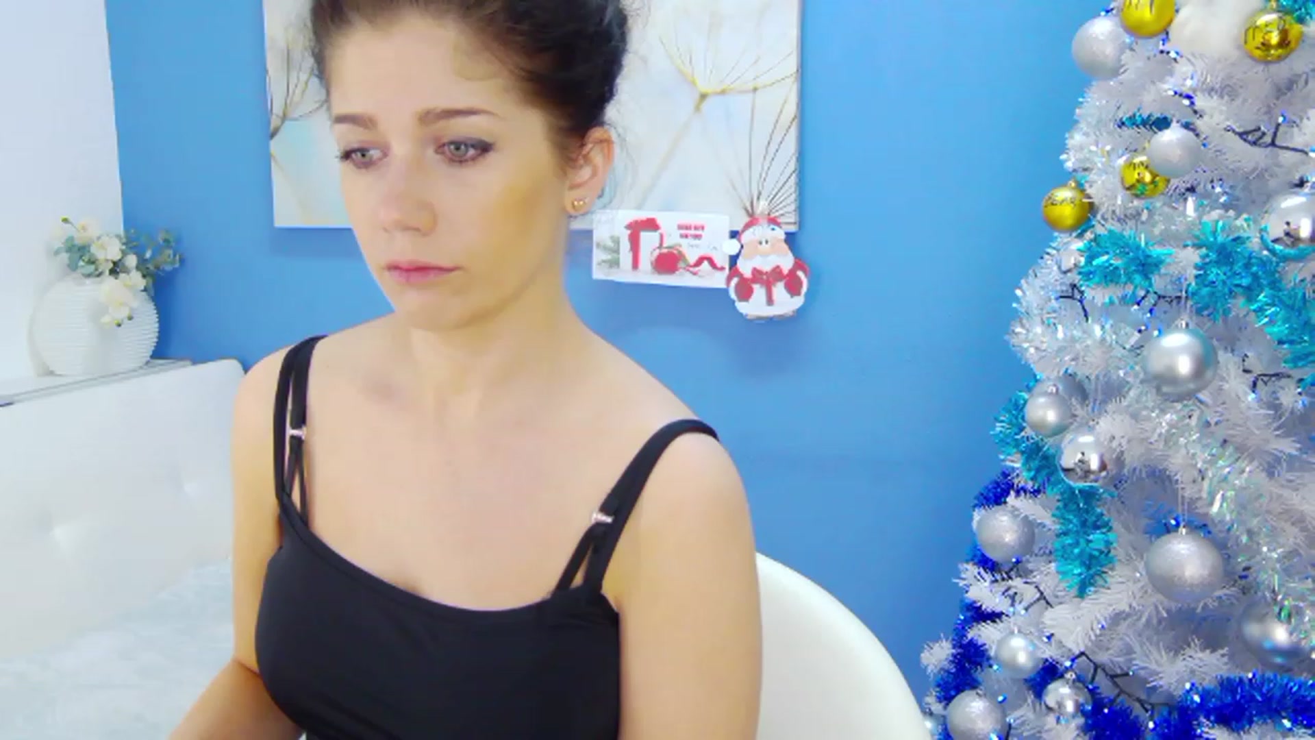 Gallery image thumbnail from Squirrel_MFC's myfreecams stream on, 12/20/2022, 20:28 image 17 of 20