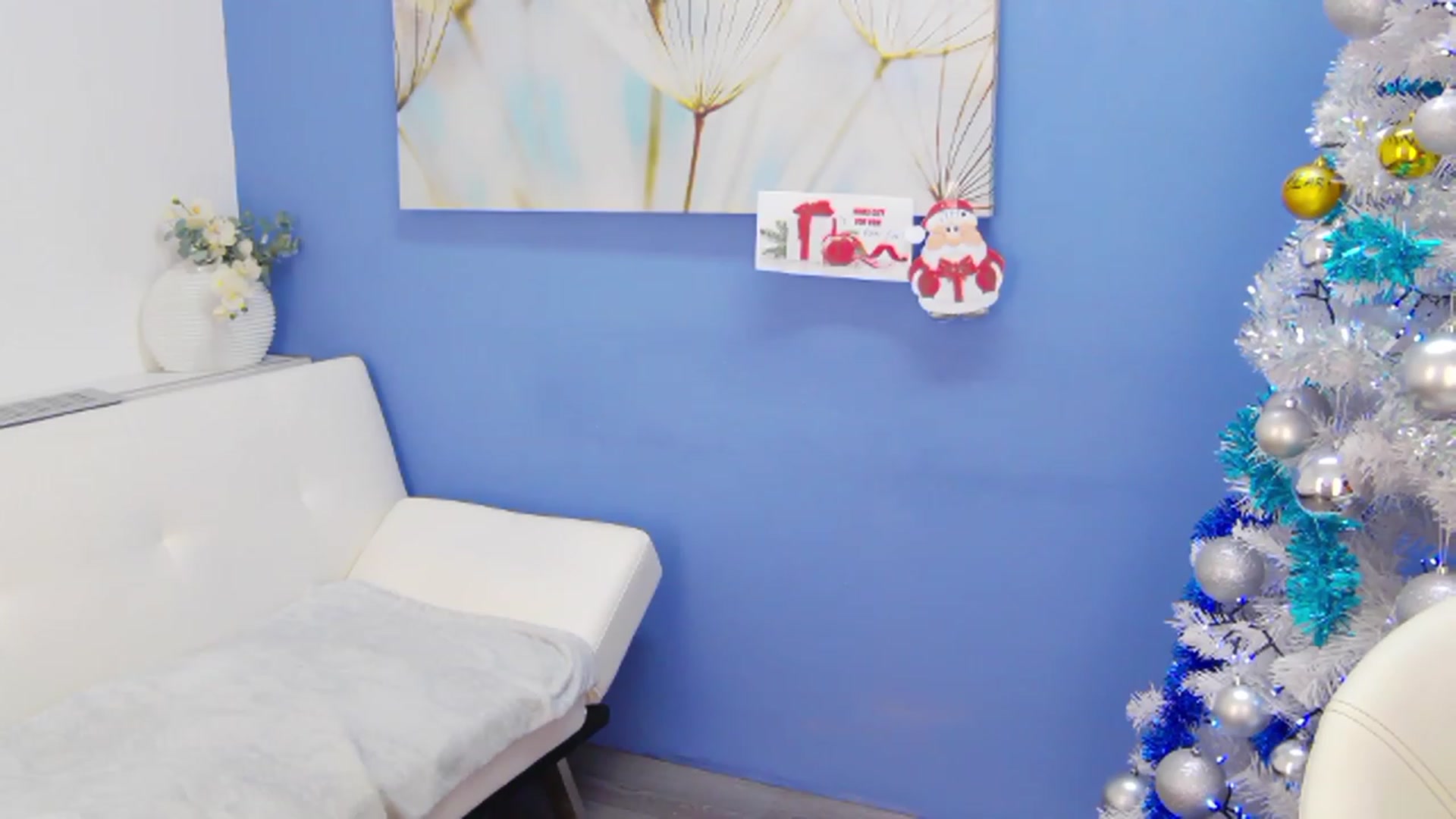 Gallery image thumbnail from Squirrel_MFC's myfreecams stream on, 12/20/2022, 21:07 image 19 of 20