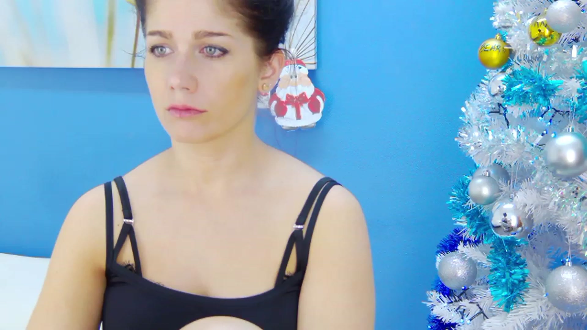 Gallery image thumbnail from Squirrel_MFC's myfreecams stream on, 12/21/2022, 24:04 image 3 of 20