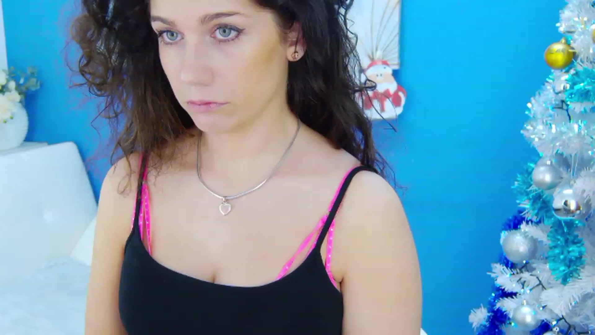 Gallery image thumbnail from Squirrel_MFC's myfreecams stream on, 12/21/2022, 23:10 image 3 of 20