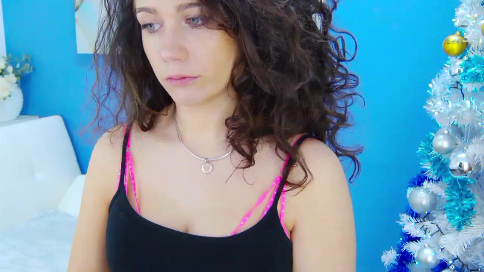 Gallery image thumbnail from Squirrel_MFC's myfreecams stream on, 12/21/2022, 23:10 image 7 of 20