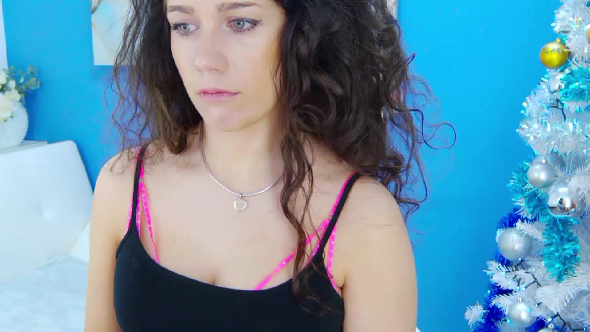 Gallery image thumbnail from Squirrel_MFC's myfreecams stream on, 12/21/2022, 23:10 image 9 of 20