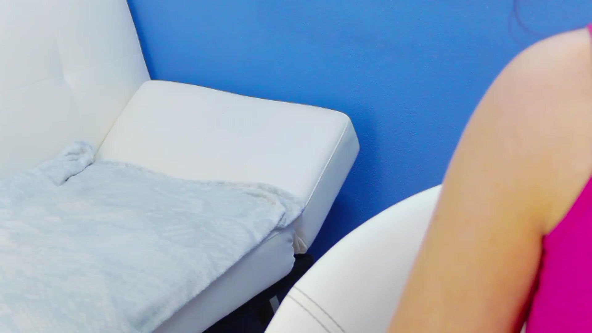 Gallery image thumbnail from Squirrel_MFC's myfreecams stream on, 12/22/2022, 23:52 image 14 of 20