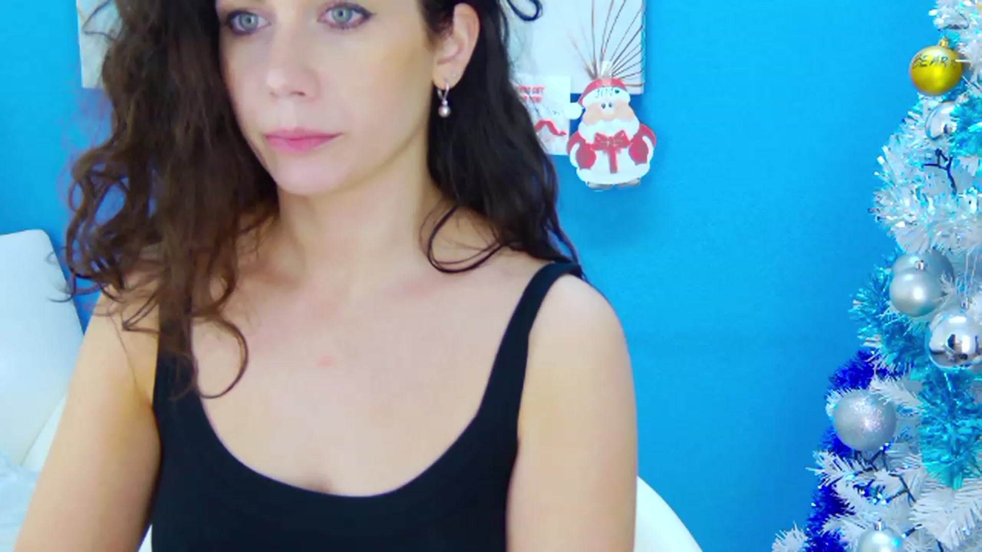 Gallery image thumbnail from Squirrel_MFC's myfreecams stream on, 12/28/2022, 24:04 image 15 of 20