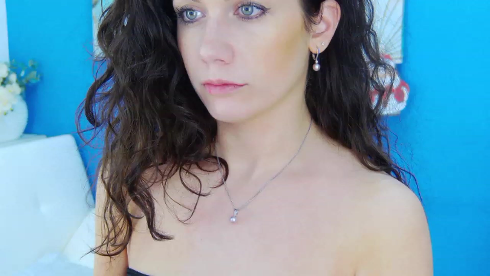 Gallery image thumbnail from Squirrel_MFC's myfreecams stream on, 12/30/2022, 24:09 image 14 of 20