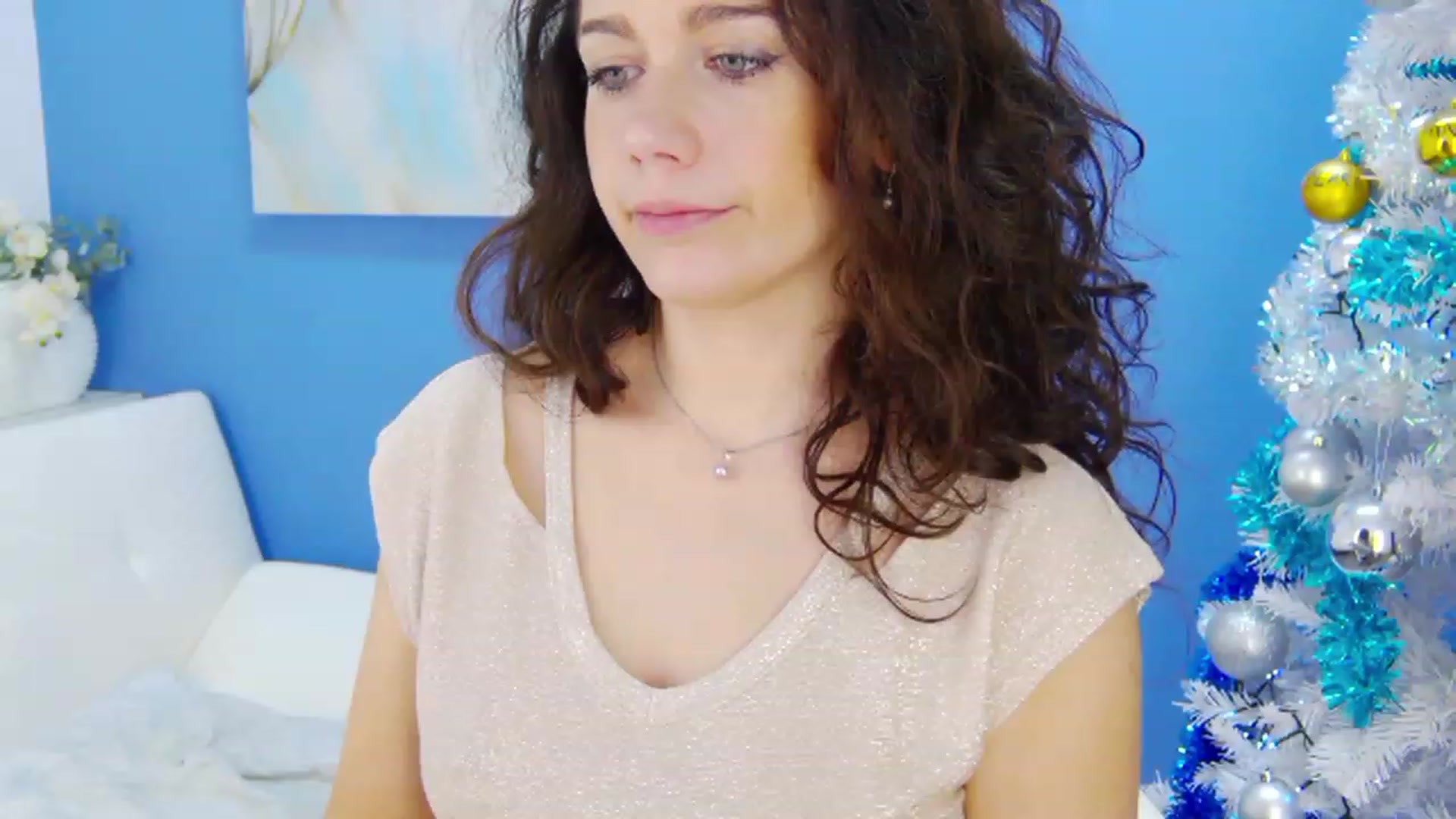 Gallery image thumbnail from Squirrel_MFC's myfreecams stream on, 12/31/2022, 23:51 image 4 of 20