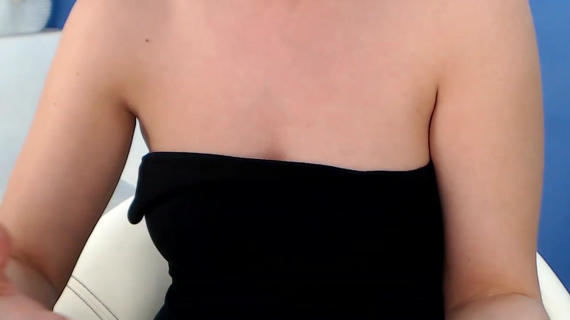 Gallery image thumbnail from Squirrel_MFC's myfreecams stream on, 01/10/2023, 24:57 image 10 of 20
