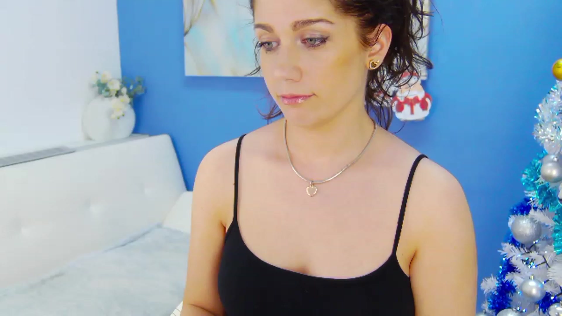 Gallery image thumbnail from Squirrel_MFC's myfreecams stream on, 01/13/2023, 03:12 image 11 of 20
