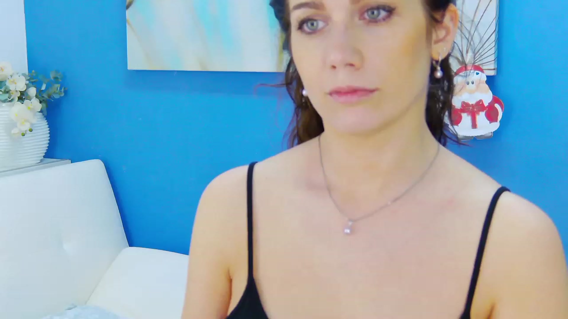 Gallery image thumbnail from Squirrel_MFC's myfreecams stream on, 01/17/2023, 24:45 image 9 of 20