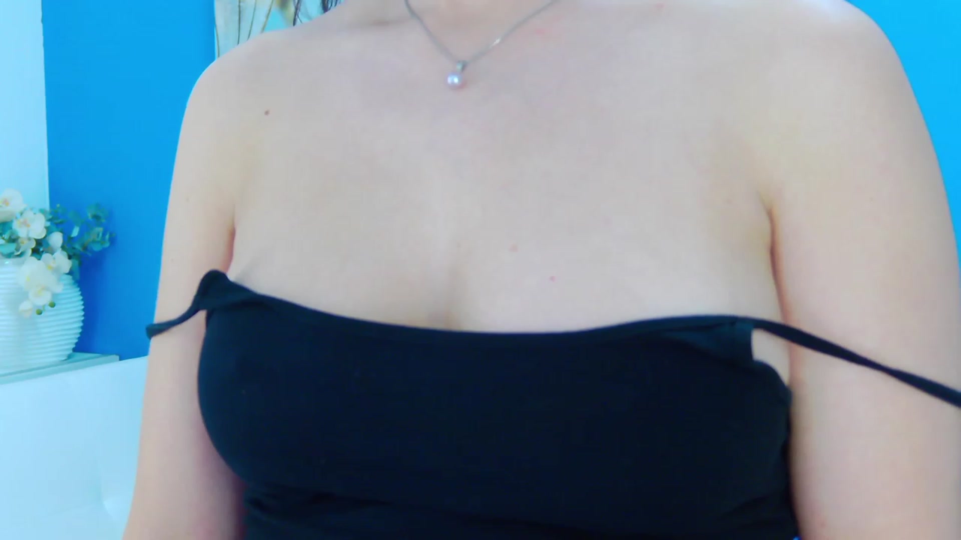 Gallery image thumbnail from Squirrel_MFC's myfreecams stream on, 01/17/2023, 24:45 image 5 of 20
