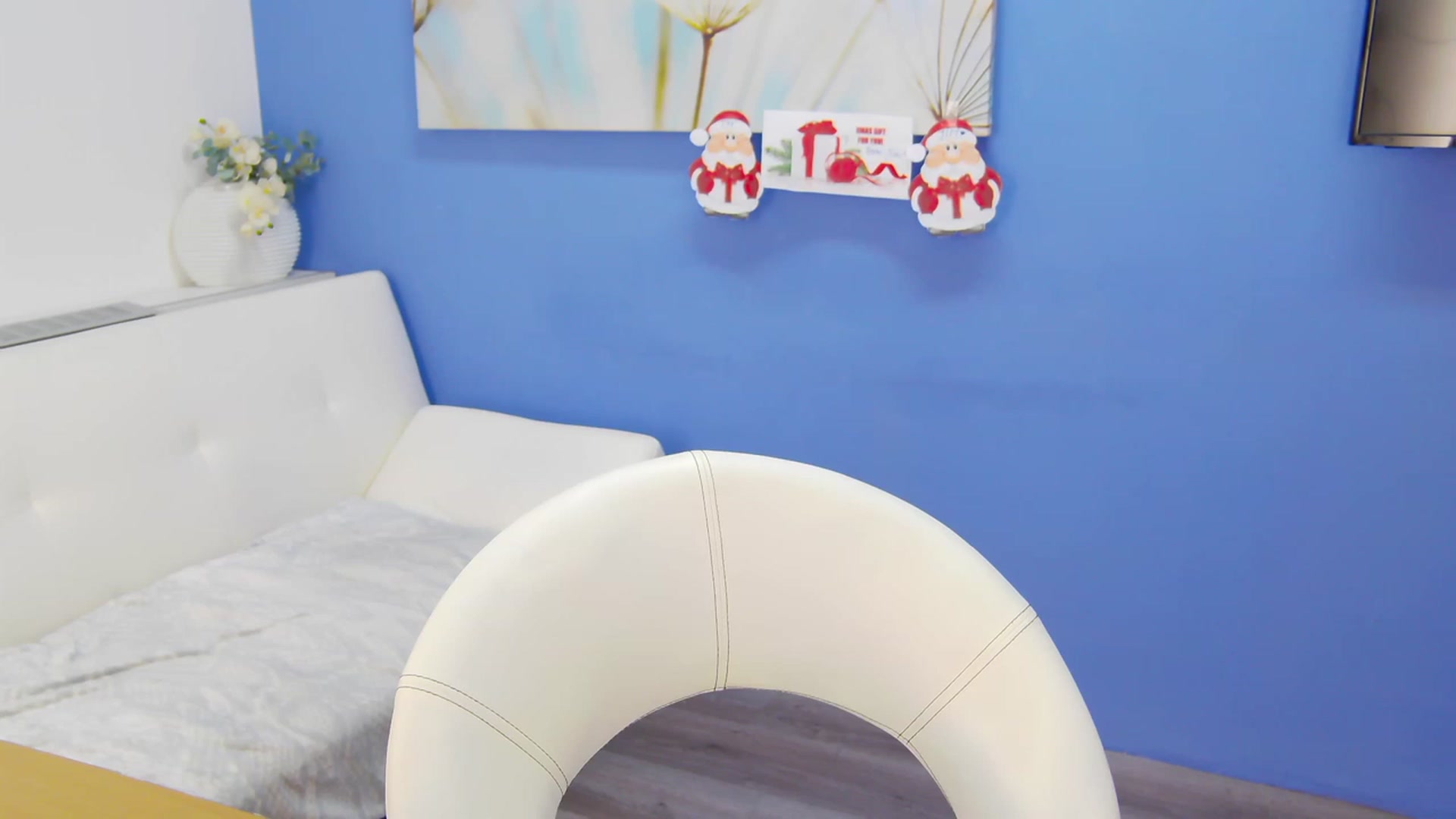 Gallery image thumbnail from Squirrel_MFC's myfreecams stream on, 01/18/2023, 23:13 image 16 of 20