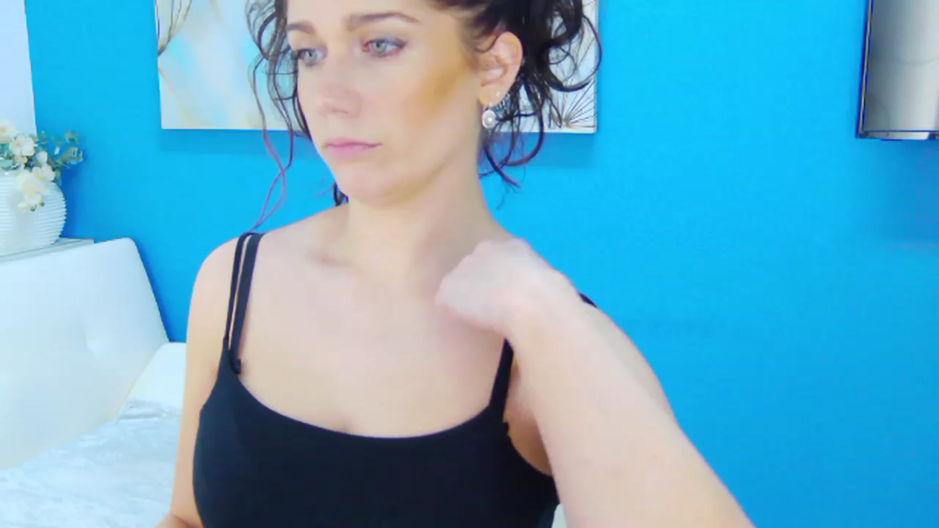 Gallery image thumbnail from Squirrel_MFC's myfreecams stream on, 01/26/2023, 21:27 image 16 of 20