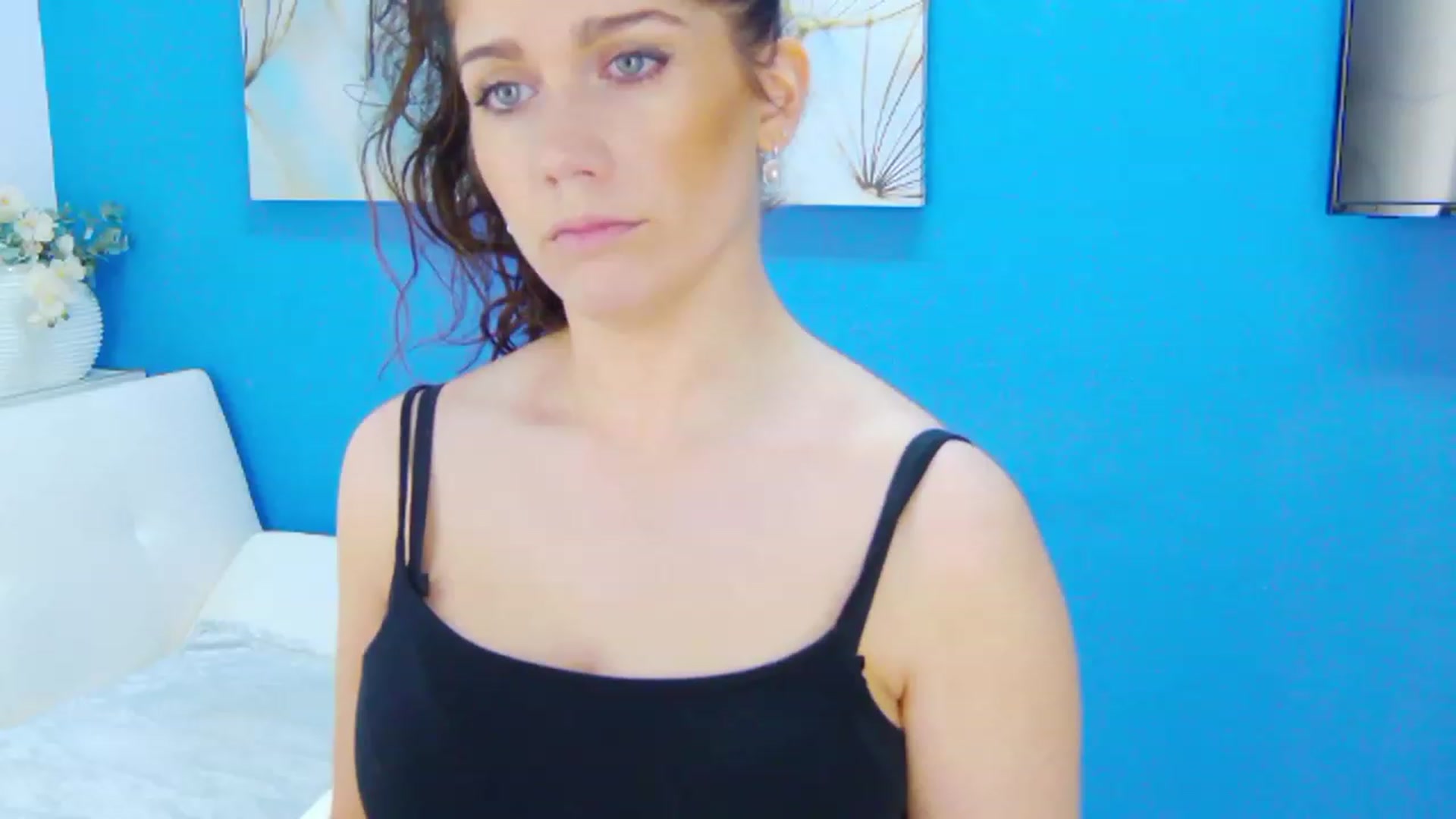 Gallery image thumbnail from Squirrel_MFC's myfreecams stream on, 01/26/2023, 21:27 image 13 of 20