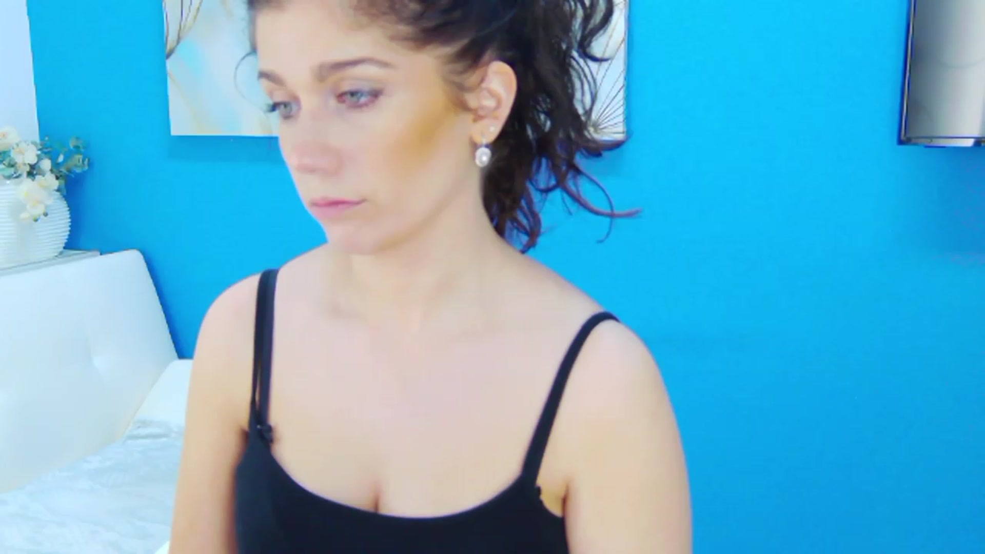 Gallery image thumbnail from Squirrel_MFC's myfreecams stream on, 01/26/2023, 21:27 image 3 of 20