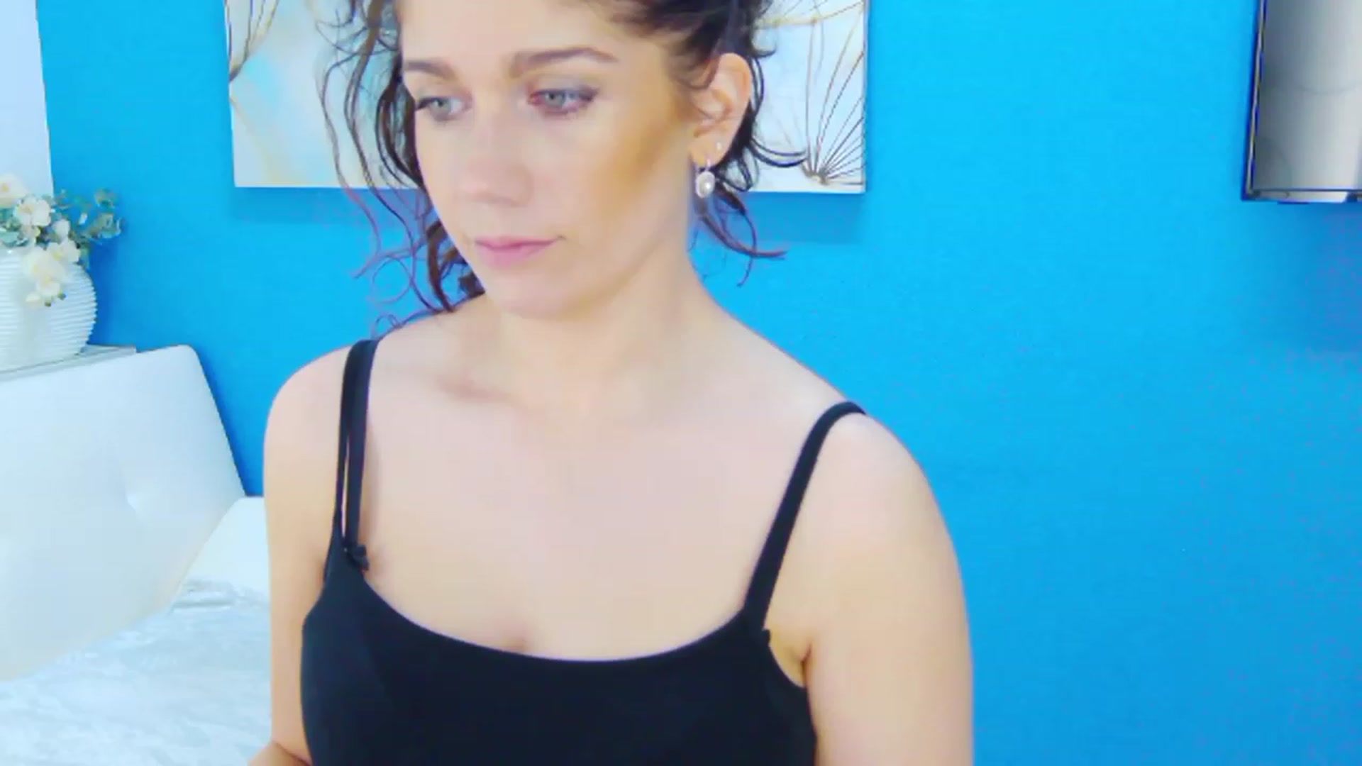 Gallery image thumbnail from Squirrel_MFC's myfreecams stream on, 01/26/2023, 21:27 image 7 of 20