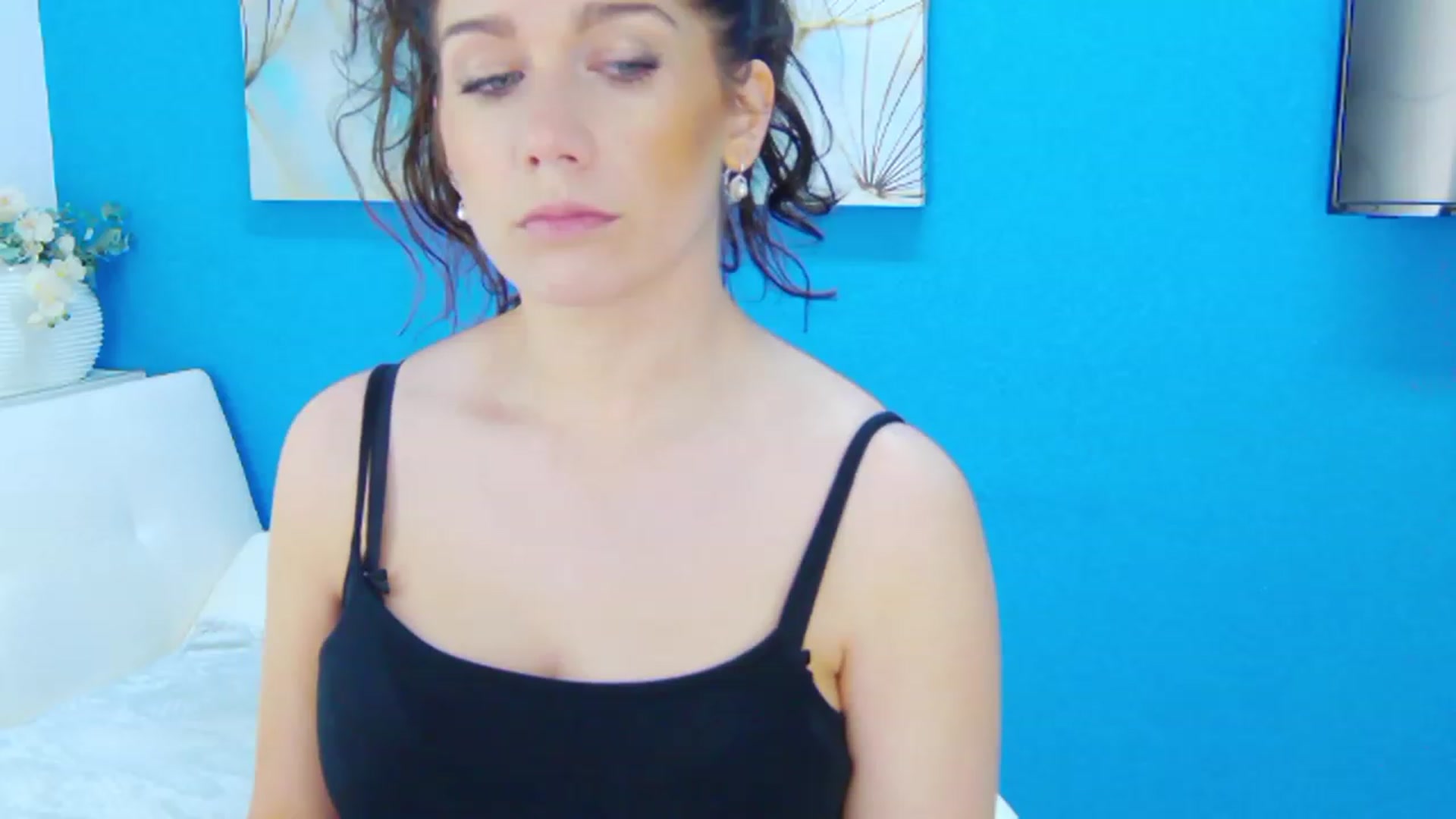 Gallery image thumbnail from Squirrel_MFC's myfreecams stream on, 01/26/2023, 21:27 image 5 of 20