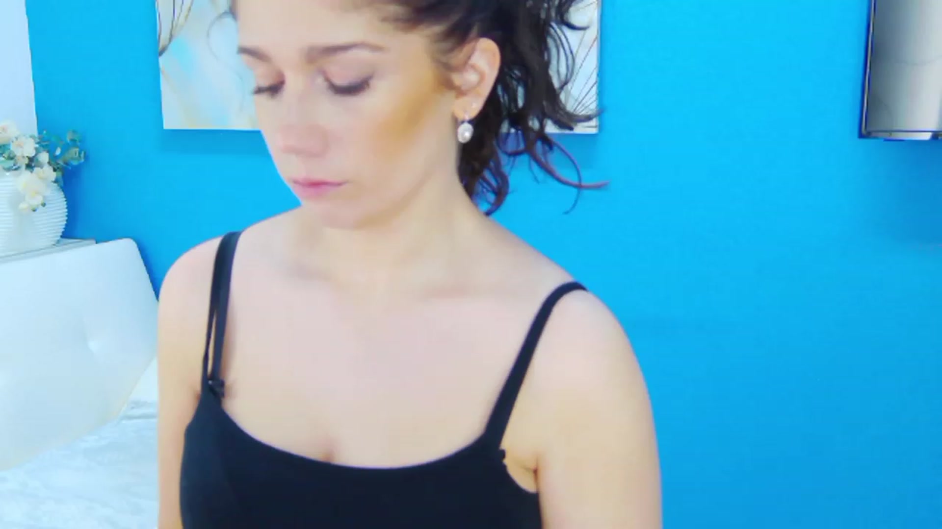Gallery image thumbnail from Squirrel_MFC's myfreecams stream on, 01/26/2023, 21:27 image 4 of 20