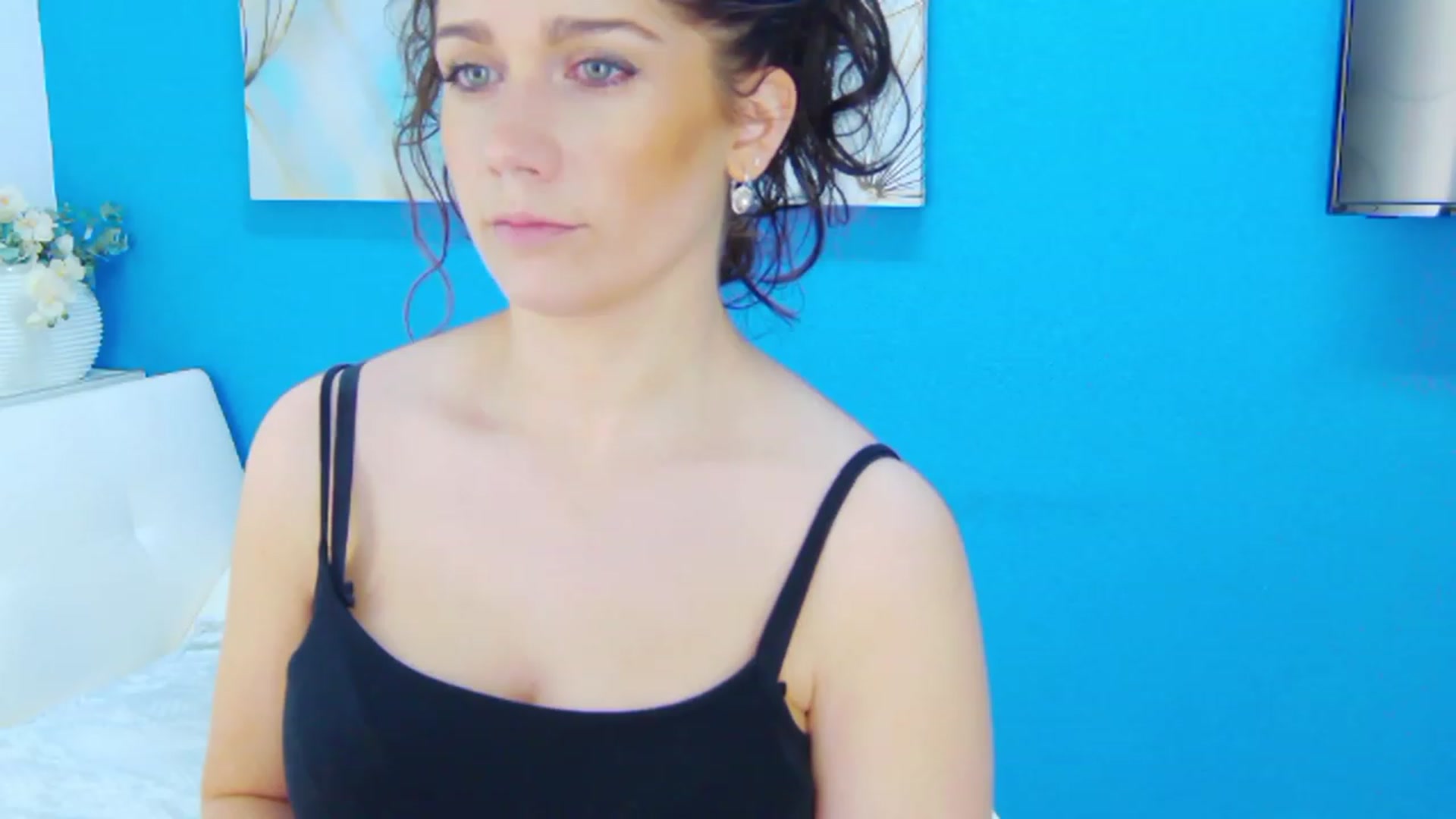 Gallery image thumbnail from Squirrel_MFC's myfreecams stream on, 01/26/2023, 21:27 image 17 of 20
