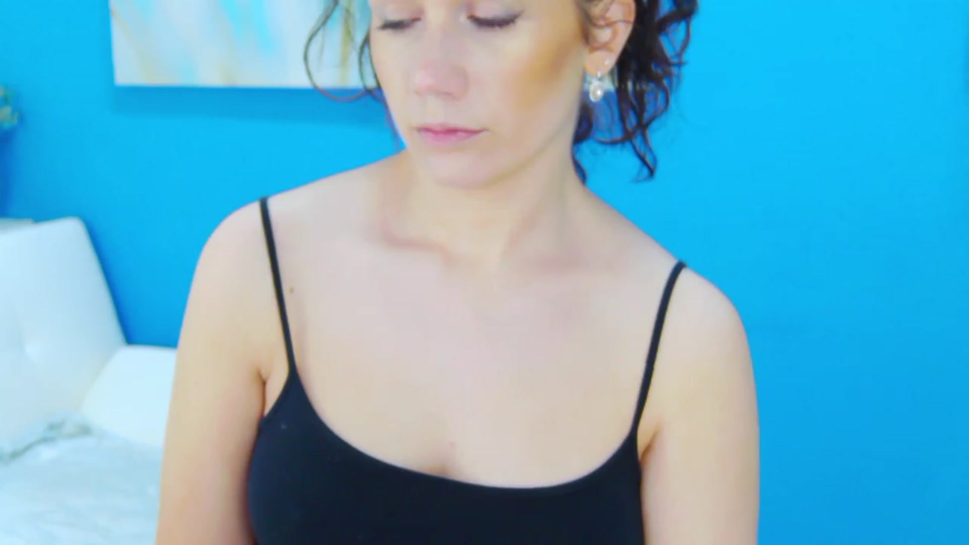 Gallery image thumbnail from Squirrel_MFC's myfreecams stream on, 01/27/2023, 24:27 image 7 of 20