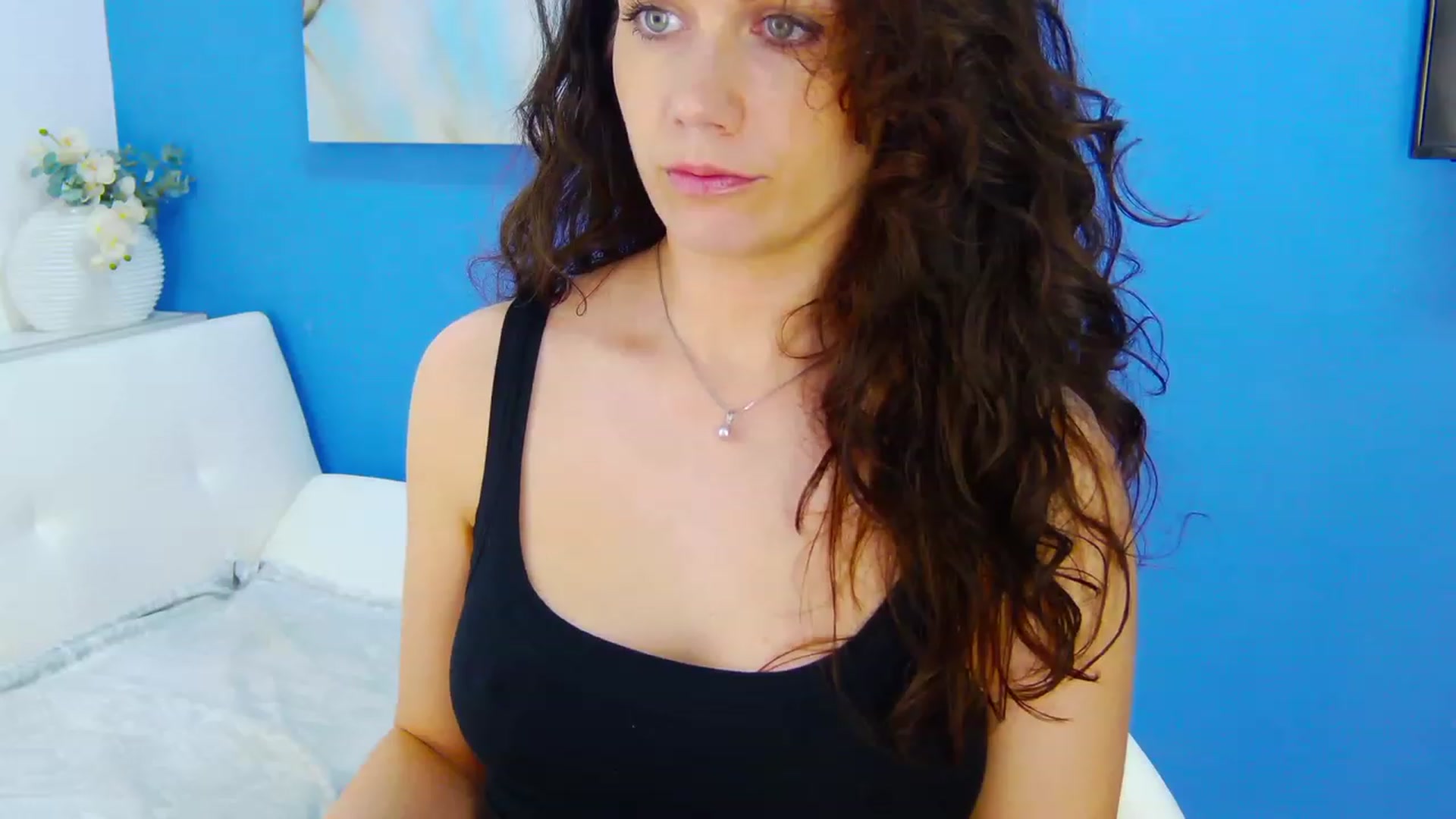 Gallery image thumbnail from Squirrel_MFC's myfreecams stream on, 02/01/2023, 01:11 image 17 of 20