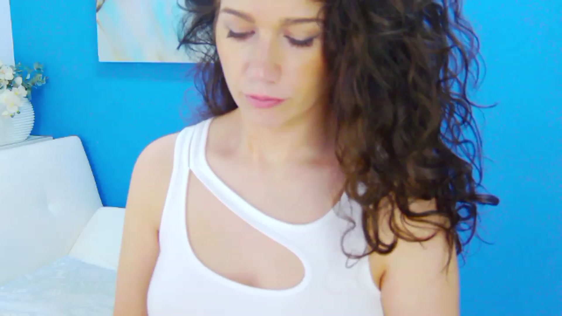 Gallery image thumbnail from Squirrel_MFC's myfreecams stream on, 02/02/2023, 20:57 image 19 of 20