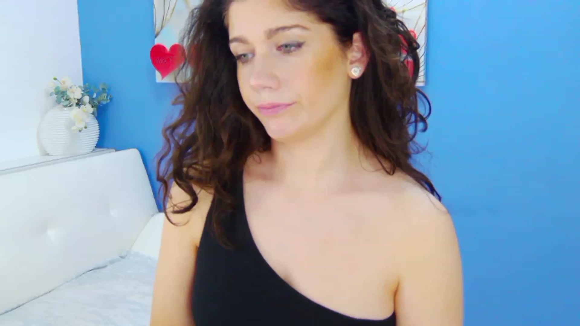 Gallery image thumbnail from Squirrel_MFC's myfreecams stream on, 02/10/2023, 24:07 image 8 of 20