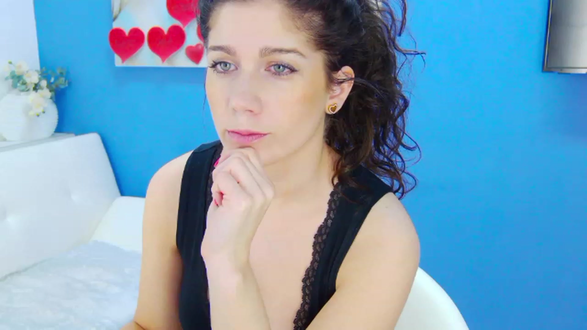Gallery image thumbnail from Squirrel_MFC's myfreecams stream on, 02/11/2023, 24:30 image 2 of 20