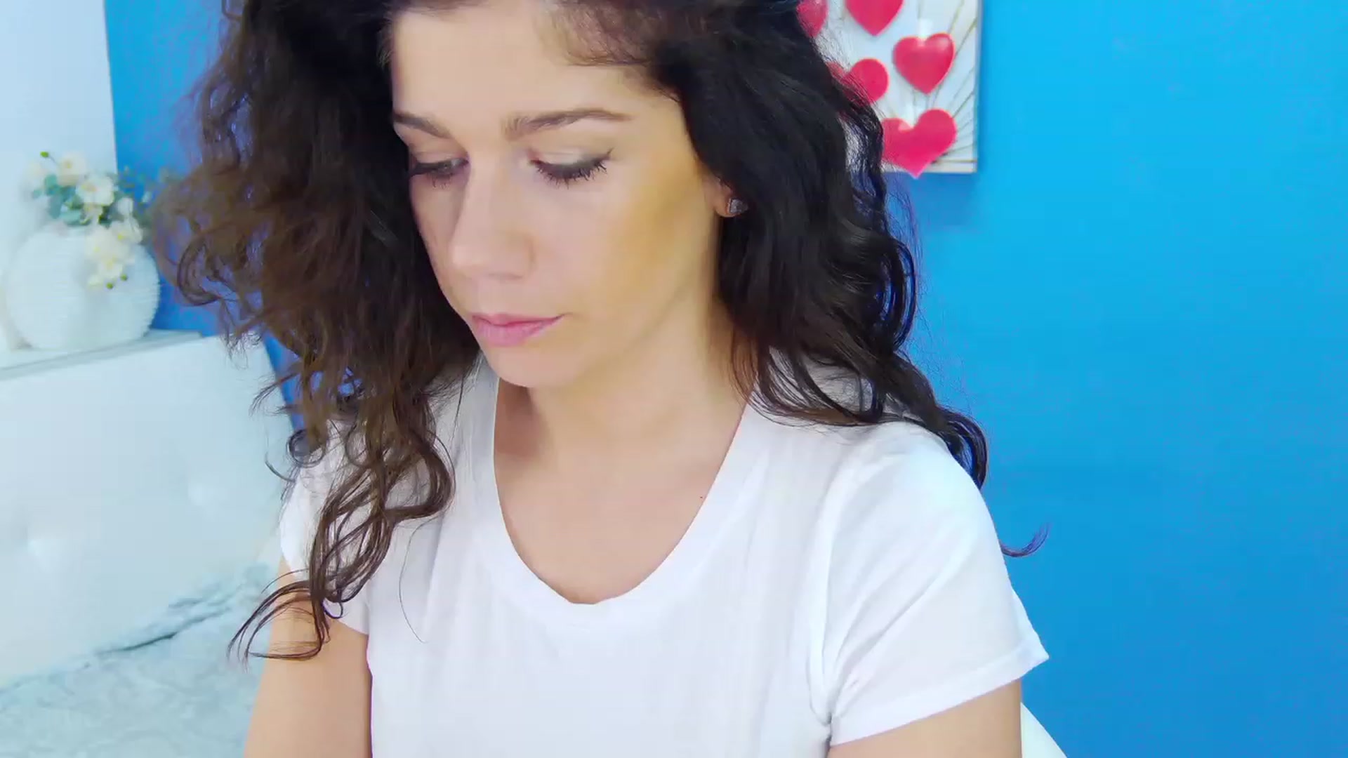 Gallery image thumbnail from Squirrel_MFC's myfreecams stream on, 02/12/2023, 20:16 image 5 of 20