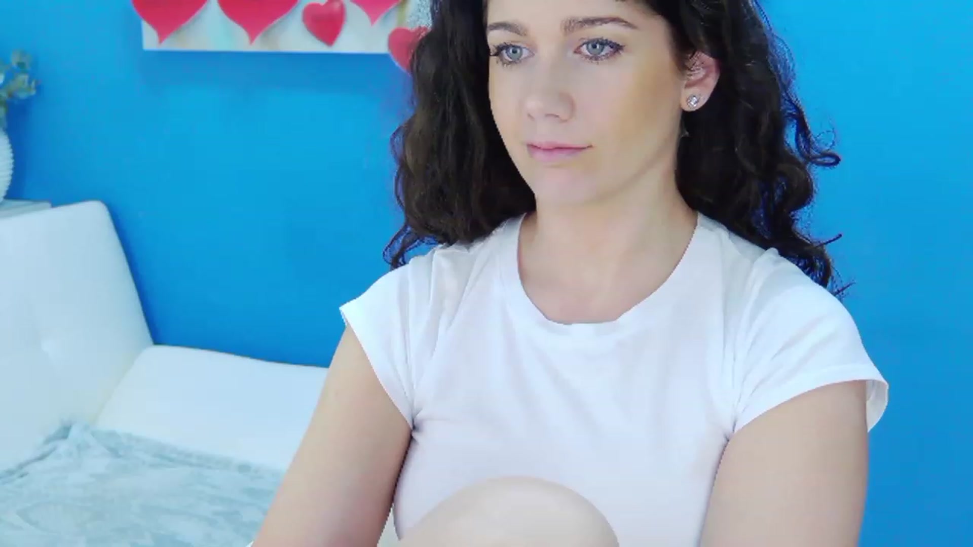 Gallery image thumbnail from Squirrel_MFC's myfreecams stream on, 02/13/2023, 24:12 image 11 of 20
