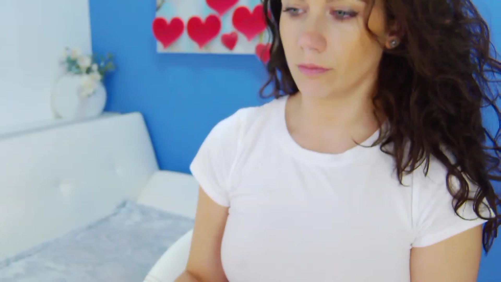 Gallery image thumbnail from Squirrel_MFC's myfreecams stream on, 02/13/2023, 24:12 image 15 of 20