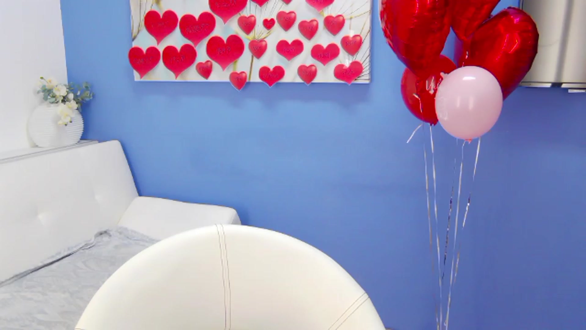 Gallery image thumbnail from Squirrel_MFC's myfreecams stream on, 02/15/2023, 24:02 image 8 of 20