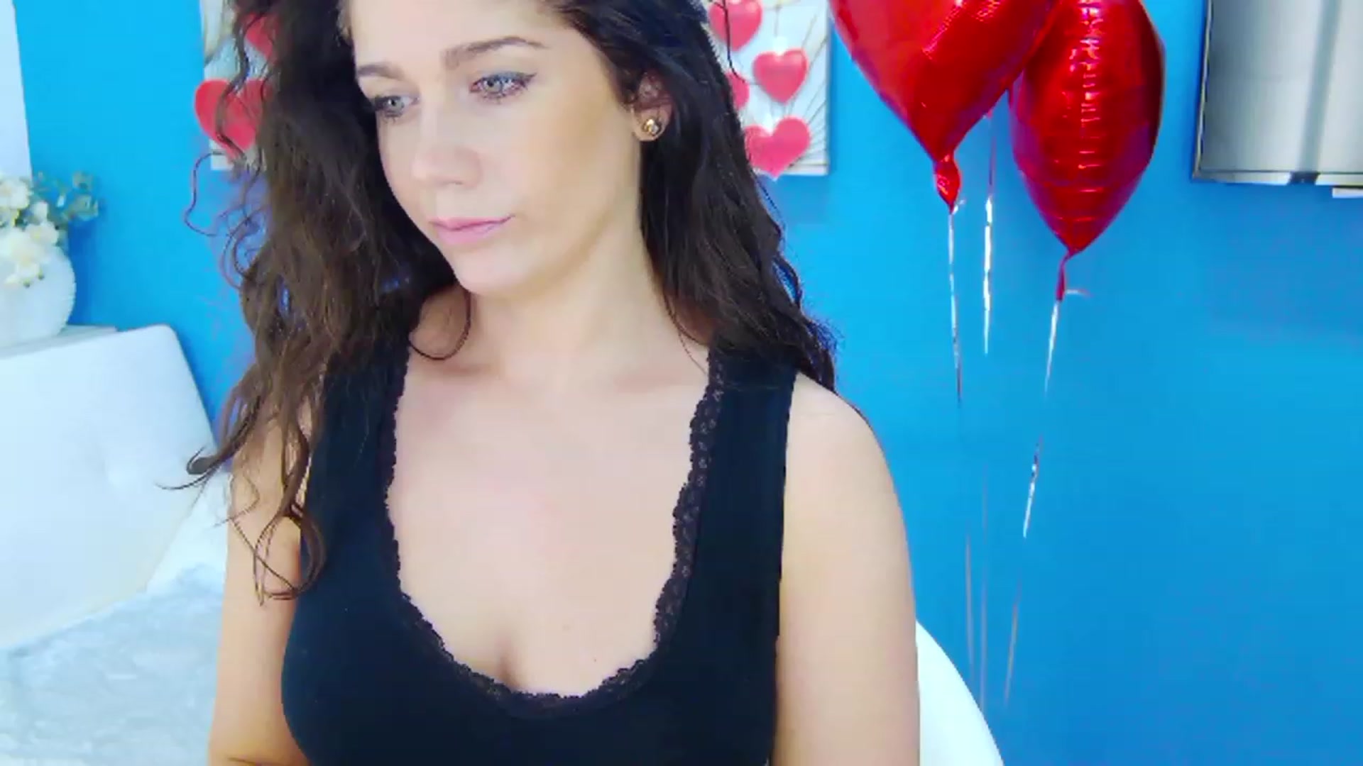 Gallery image thumbnail from Squirrel_MFC's myfreecams stream on, 02/18/2023, 23:13 image 10 of 20