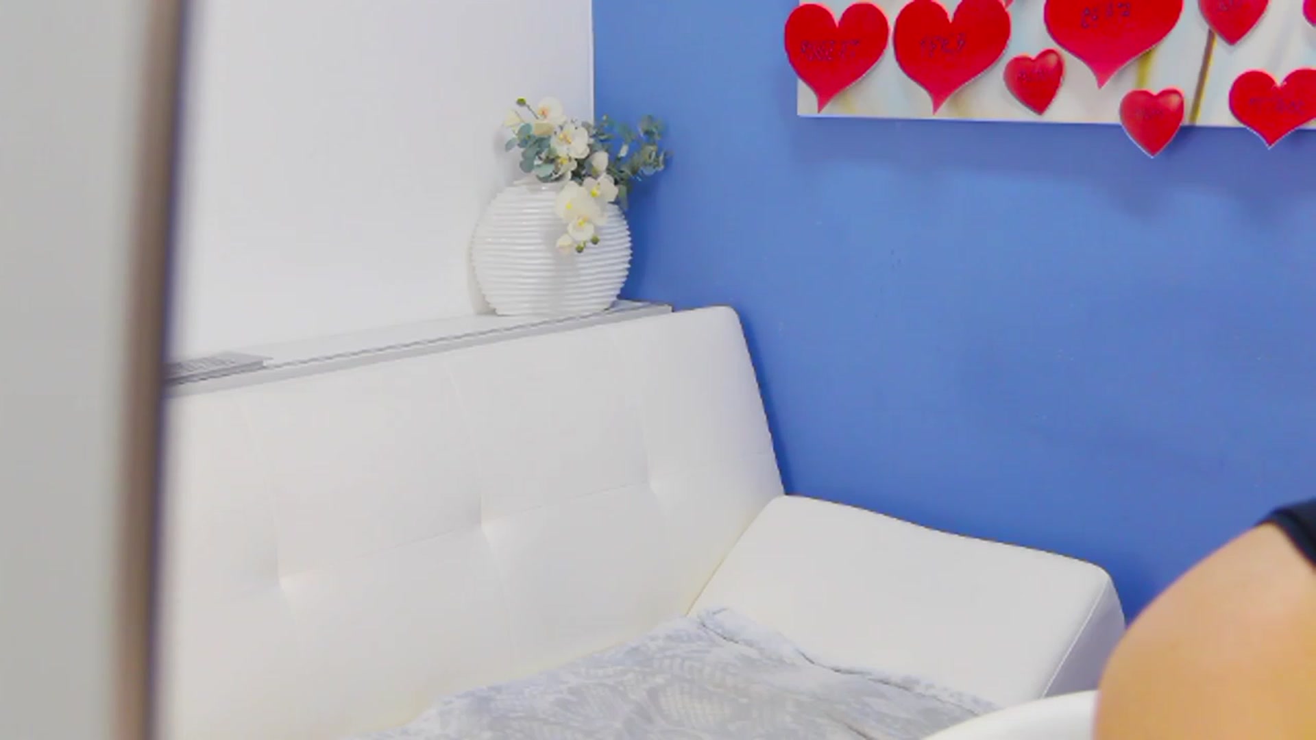 Gallery image thumbnail from Squirrel_MFC's myfreecams stream on, 02/19/2023, 01:00 image 17 of 20