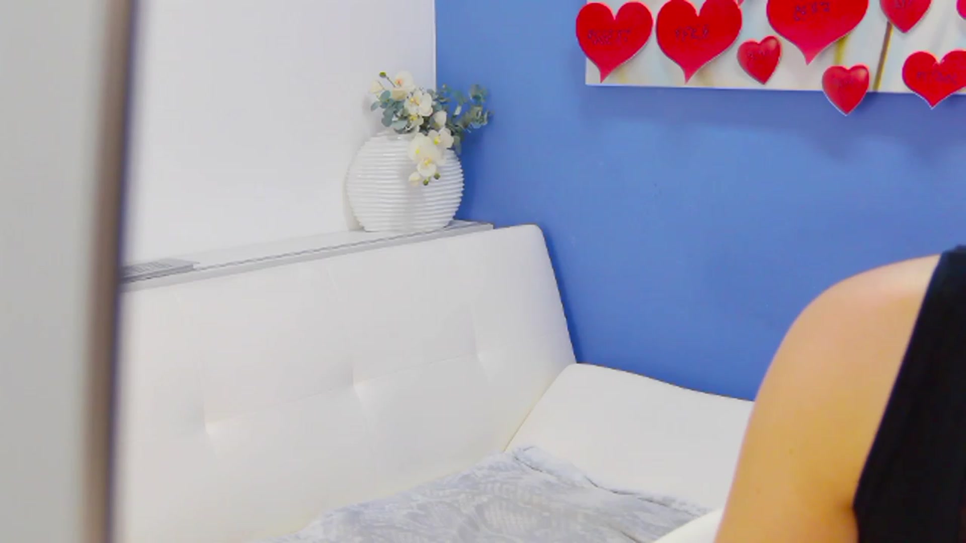 Gallery image thumbnail from Squirrel_MFC's myfreecams stream on, 02/19/2023, 01:00 image 12 of 20