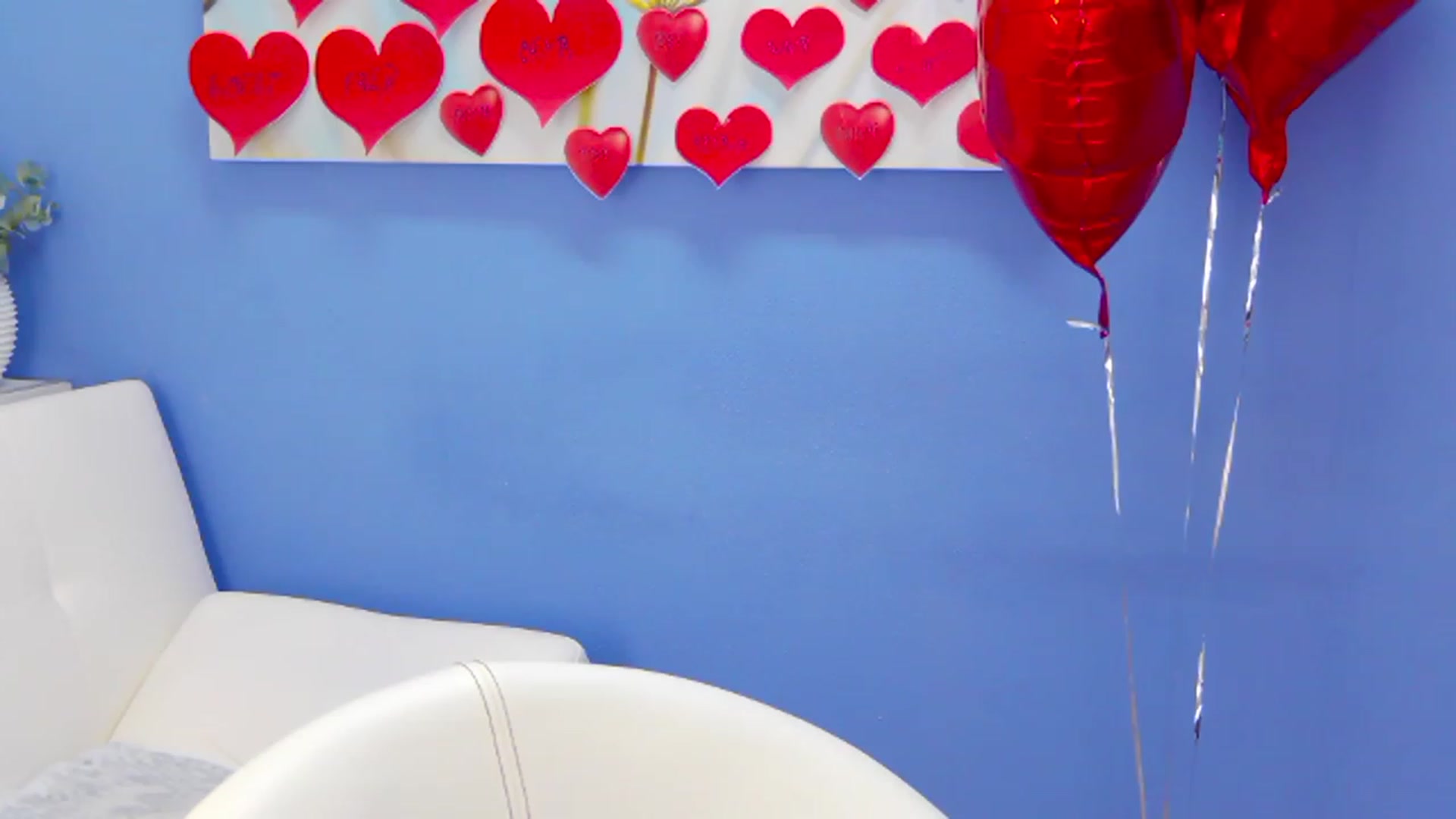 Gallery image thumbnail from Squirrel_MFC's myfreecams stream on, 02/20/2023, 24:03 image 17 of 20