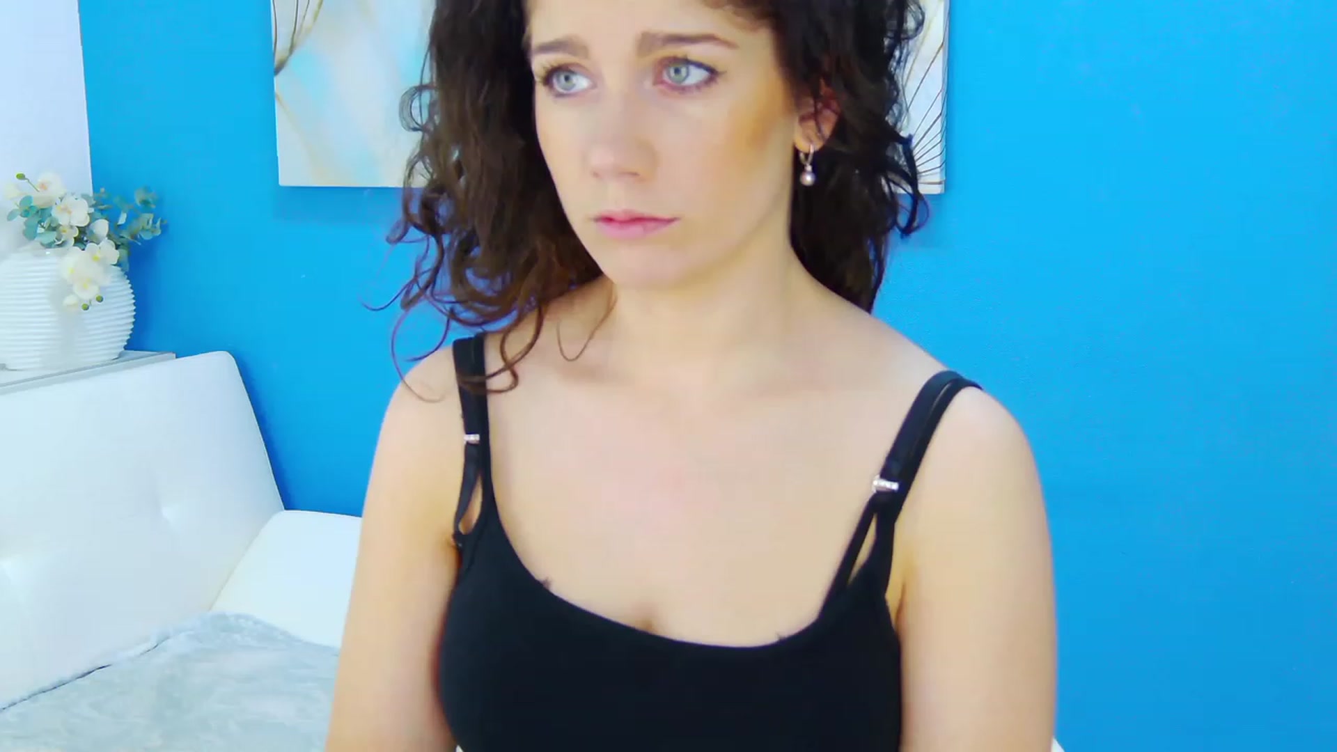 Gallery image thumbnail from Squirrel_MFC's myfreecams stream on, 03/01/2023, 20:49 image 5 of 20