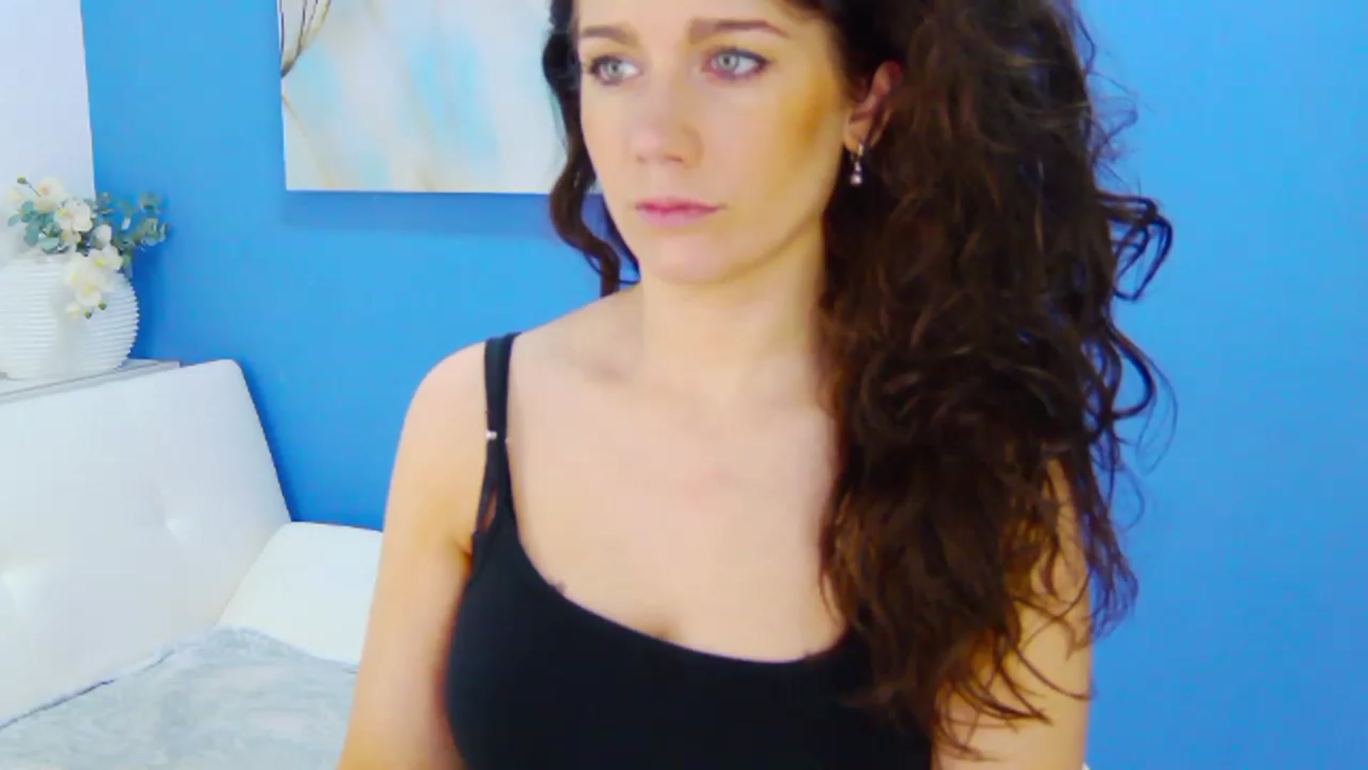 Gallery image thumbnail from Squirrel_MFC's myfreecams stream on, 03/01/2023, 20:49 image 11 of 20
