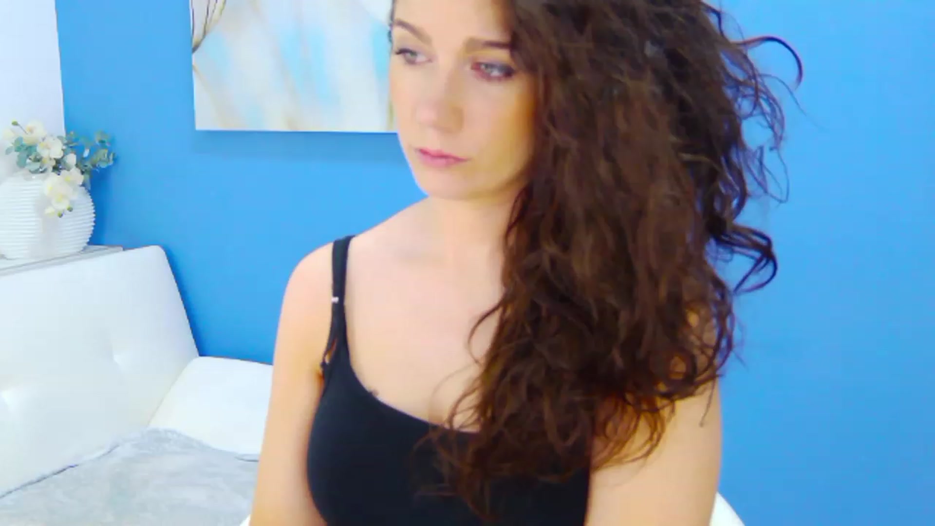 Gallery image thumbnail from Squirrel_MFC's myfreecams stream on, 03/01/2023, 20:49 image 10 of 20